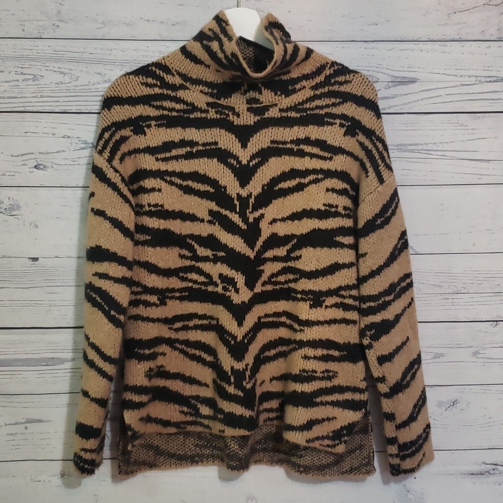 DKNY sweater